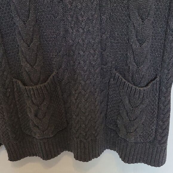 Jeanne Pierre cableknit longer sweater - Picture 2 of 3